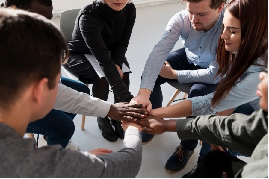 Échanges conviviaux et recommandations
